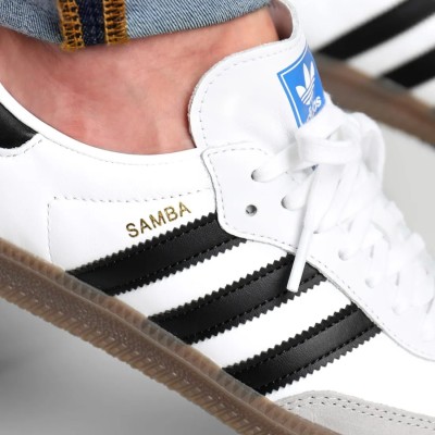 Baskets adidas Samba Originals Blanches– B75806