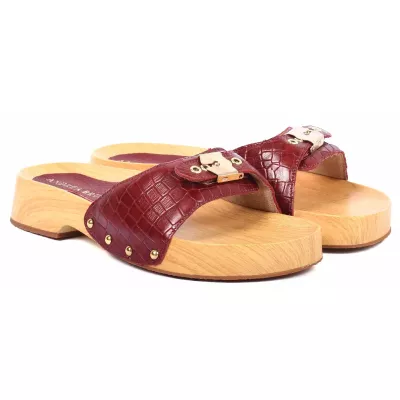 Claquette femme rouge bordeaux Andrea Bruni cuir effet croco à semelle bois AB-CLAQUETTE-RG