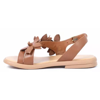 Sandale plate femme camel Andrea Bruni cuir à fleurs décoratives AB-202-1-C