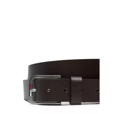 Ceinture homme Tommy Jeans AUSTIN AM0AM12338-GUE en cuir marron finition lisse avec boucle métal signature largeur 3,5 cm