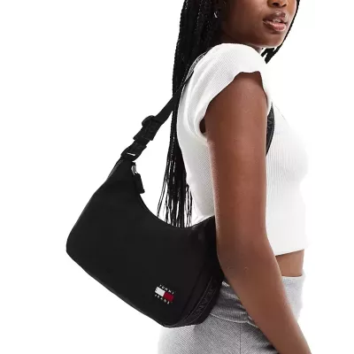 Sac Tommy Jeans ESSENTIAL DAILY SHOULDER AW0AW16495-BDS noir avec fermeture zippée et bandoulière réglable dimensions 25x13x7 cm
