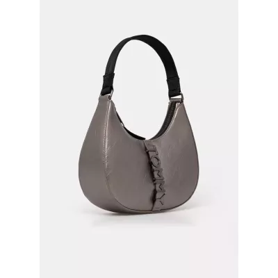 Sac bandoulière Tommy Jeans CITY BOLD SHOULD AW0AW16508-0IM argent avec fermeture zippée dimensions 26x7,5x22 cm