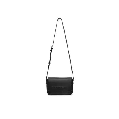 Sac Tommy Jeans ESSENTIAL MUST FLAP AW0AW16808-BDS noir dimensions 20,5x13x4,5 cm