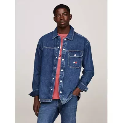 Chemise homme Tommy Jeans ESSENTIAL DENIM SHIRT DM0DM18328-1A4 bleue en denim 100 % coton coupe relaxed fit manches longues