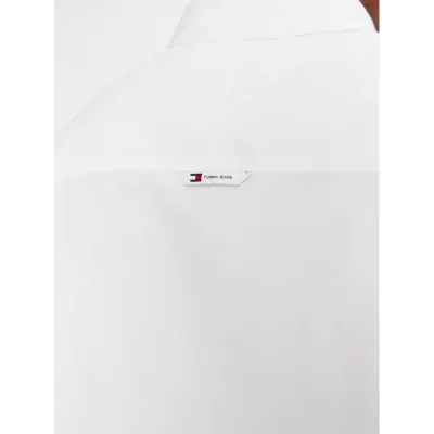 Chemise homme Tommy Jeans ENTRY REGULAR OXFORD DM0DM19134-YBR blanche en coton avec col boutonné coupe classique
