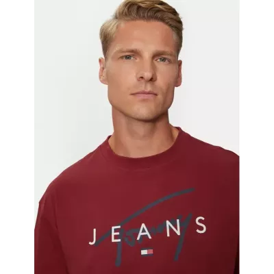 T-shirt homme Tommy Jeans T-SHIRT SIGNATURE TWIST DM0DM19683-XIT rouge en coton avec logo signature sur le devant