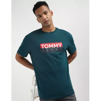 T-shirt homme Tommy Jeans Regular Fit DM0DM19684-CWG bleu marine en coton 100 % coupe regular confortable