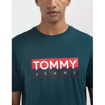 T-shirt homme Tommy Jeans Regular Fit DM0DM19684-CWG bleu marine en coton 100 % coupe regular confortable