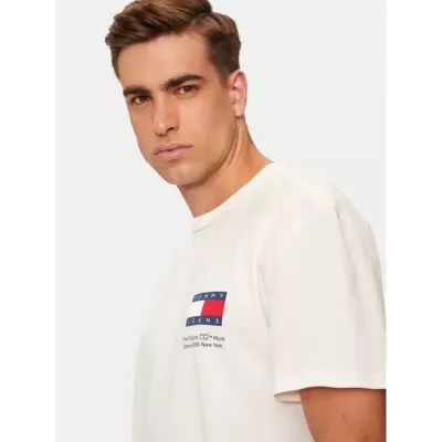 T-shirt homme Tommy Jeans FUN NOVELTY REGULAR FIT DM0DM19686-YBH blanc en coton avec logo poitrine coupe régulière
