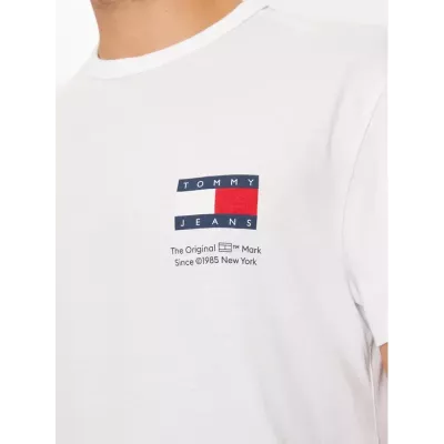 T-shirt homme Tommy Jeans FUN NOVELTY REGULAR FIT DM0DM19686-YBR blanc en coton avec logo poitrine coupe régulière