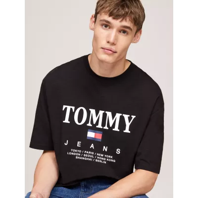 T-shirt homme Tommy Jeans OVERSIZED TWIST DM0DM20080-BDS noir en coton coupe oversized avec logo signature