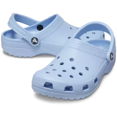 Sabot Crocs Classic bleu léger et confortable avec ventilation et bride arrière
 10001-4NS