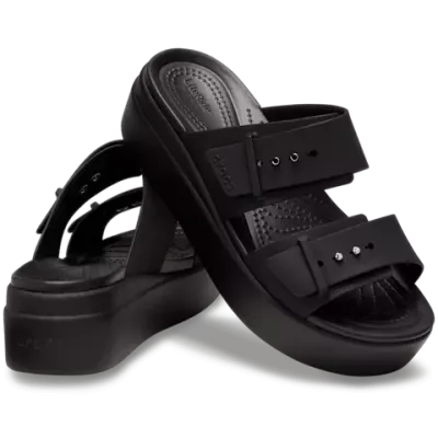 Sandales Crocs Brooklyn Buckle Low Wedge noir réf 207431-001 avec brides ajustables et confort LiteRide™