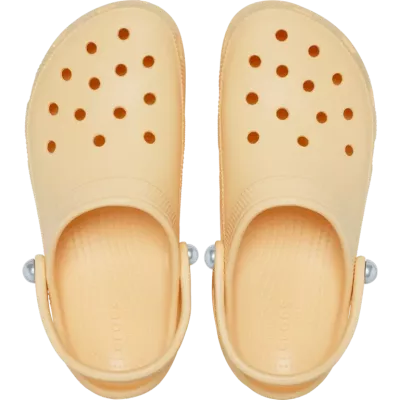 Sabots Crocs Classic Platform Pearl orange réf 211231-78Z avec plateforme brillante et confort iconique