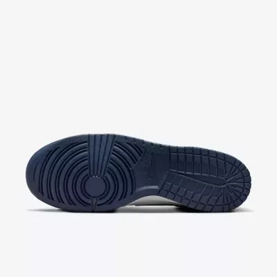 Nike Big Low homme blanc swoosh bleu marine semelle speckle 355152-140