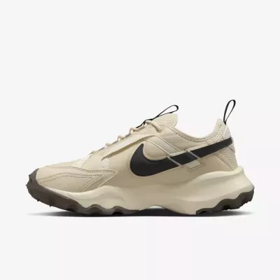 Nike TC 7900 femme beige sail swoosh anthracite semelle trail DD9682-200