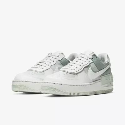 Nike Air Force 1 Shadow femme sail vert sauge swoosh blanc double semelle texture reptile CW2655-001
