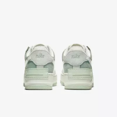 Nike Air Force 1 Shadow femme sail vert sauge swoosh blanc double semelle texture reptile CW2655-001