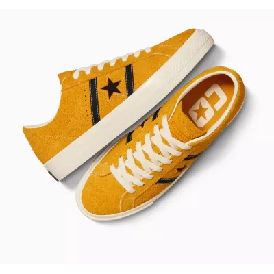 Converse One Star Academy Pro A06425C sneaker basse daim jaune soleil unisexe double bande noire semelle crème skate