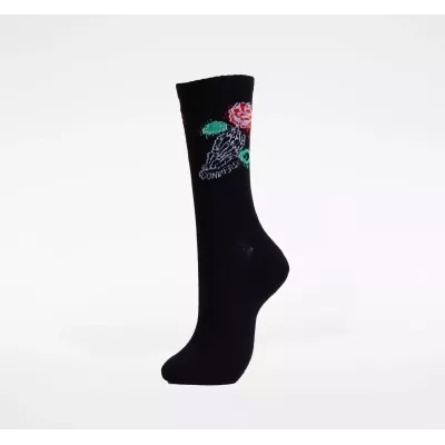 Converse Spray Paint Crew Half Cushion E1311B chaussette montante noire unisexe graphisme rose rouge main squelette vert