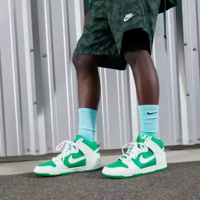Baskets montantes Nike Dunk High Retro homme vert et blanc DV0829-300