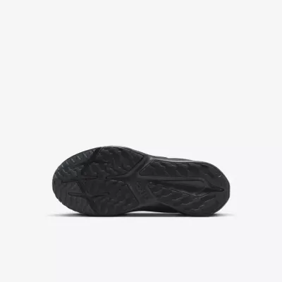 Chaussures Nike Star Runner 4 enfant noir DX7614-002