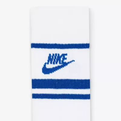 Lot de 3 paires de chaussettes Nike Sportswear Dri-FIT Everyday Essential blanches et bleues unisexe DX5089-105