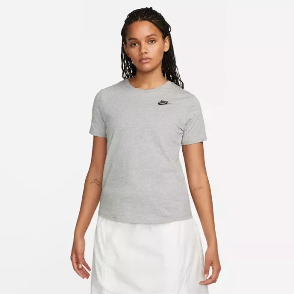 SPORTSWEAR CLUB ESSENTIALS TEE-SHIRT