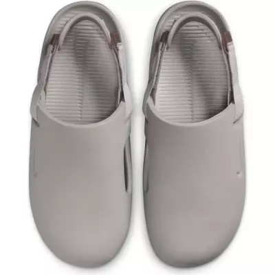 Mules Nike FD5131-005 grises avec mousse confortable et semelle adhérente