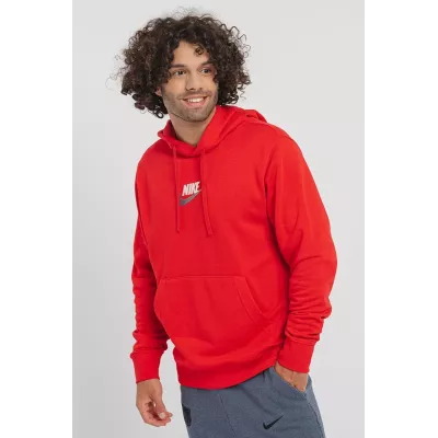 Sweat à capuche Nike Club French Terry FB7788-657 rouge avec logo Futura brodé et tissu éponge français