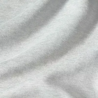 Short Nike Tech Fleece FB8171-063 gris homme avec tissu premium et détails signature