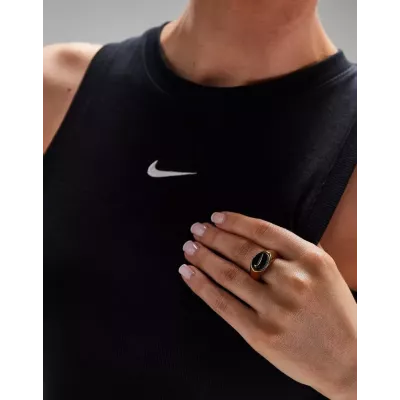 Débardeur Nike FB8279-010 noir femme en 61 % polyester, 30 % lyocell et 9 % élasthanne