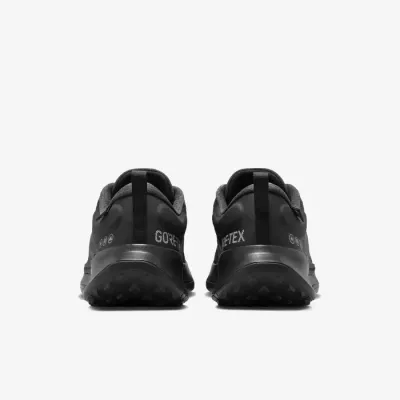 Nike Juniper Trail 2 GORE-TEX FB2067-001 noire avec membrane imperméable et semelle adhérente trail