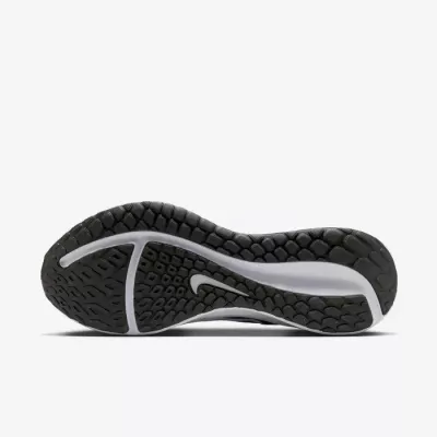 Nike Downshifter 13 FD6454-404 bleue avec mesh respirant et maintien renforcé au milieu du pied