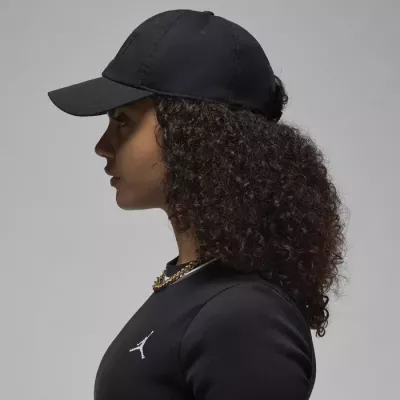 Casquette Jordan FD5181-013 noire avec logo Jumpman brodé et sangle arrière réglable
