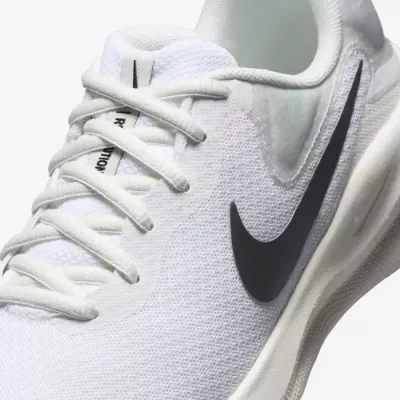 Nike Revolution 7 FB2208-101 blanche avec semelle amortissante et confort optimal pour le running