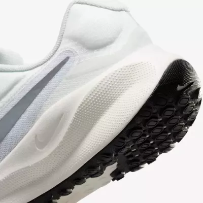 Nike Revolution 7 FB2208-101 blanche avec semelle amortissante et confort optimal pour le running