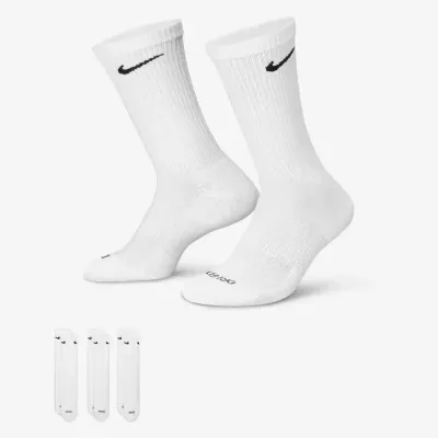 Chaussettes Nike Everyday Plus Cushioned Training Crew blanches lot de 3 paires avec amorti pour sport et entraînement