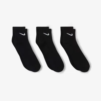 Chaussettes Nike Everyday Cushioned Training Ankle noires lot de 3 paires avec amorti confortable pour sport et entraînement