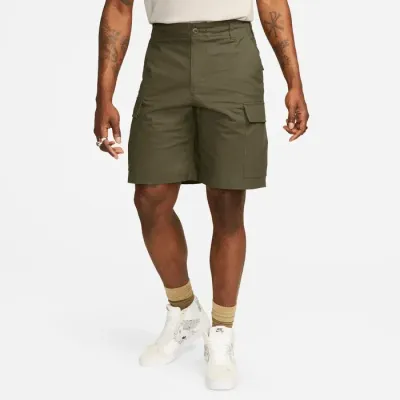 Short cargo Nike SB Kearny kaki pour homme avec poches latérales style skate et loisirs