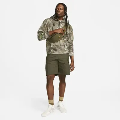 Short cargo Nike SB Kearny kaki pour homme avec poches latérales style skate et loisirs