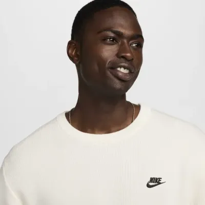 Sweat Nike Club Crew-Neck écru pour homme col rond en coton confortable style casual FQ2912-133