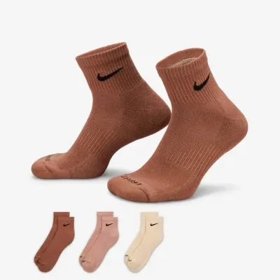 Chaussettes Nike Everyday Plus Cushioned SX6890-968 multicolores avec amorti et technologie Dri-FIT