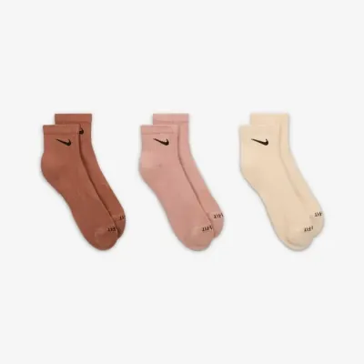 Chaussettes Nike Everyday Plus Cushioned SX6890-968 multicolores avec amorti et technologie Dri-FIT