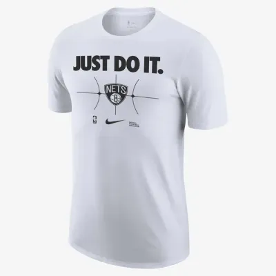 T-shirt Brooklyn Nets Essential NBA blanc pour homme avec logo Nets et slogan Just Do It Nike FQ6265-100