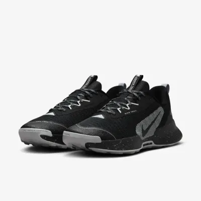 Chaussures de trail Nike Juniper Trail 3 noires pour homme avec semelle tout-terrain et amorti confortable FQ0904-001