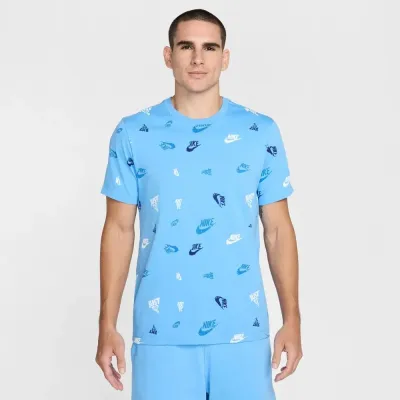T-shirt Nike Sportswear bleu ciel pour homme avec logos Nike et Just Do It imprimés all-over style streetwear HJ0561-412