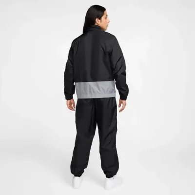 Survêtement Nike Club Woven noir et gris pour homme avec veste zippée légère et pantalon de jogging sportswear HJ1985-010