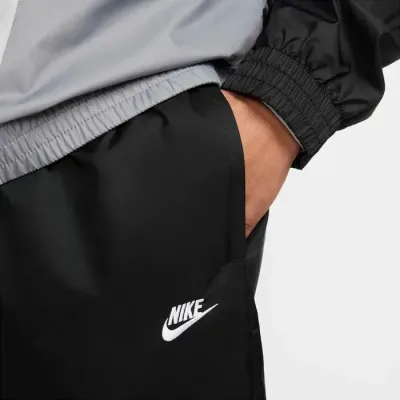Survêtement Nike Club Woven noir et gris pour homme avec veste zippée légère et pantalon de jogging sportswear HJ1985-010