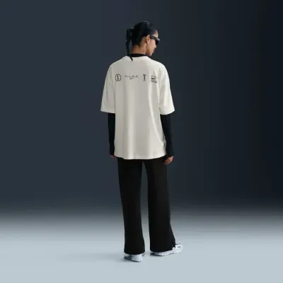 T-shirt Nike Sportswear Oversized écru pour femme avec logo Nike graphique et coupe oversize streetwear HJ2993-133